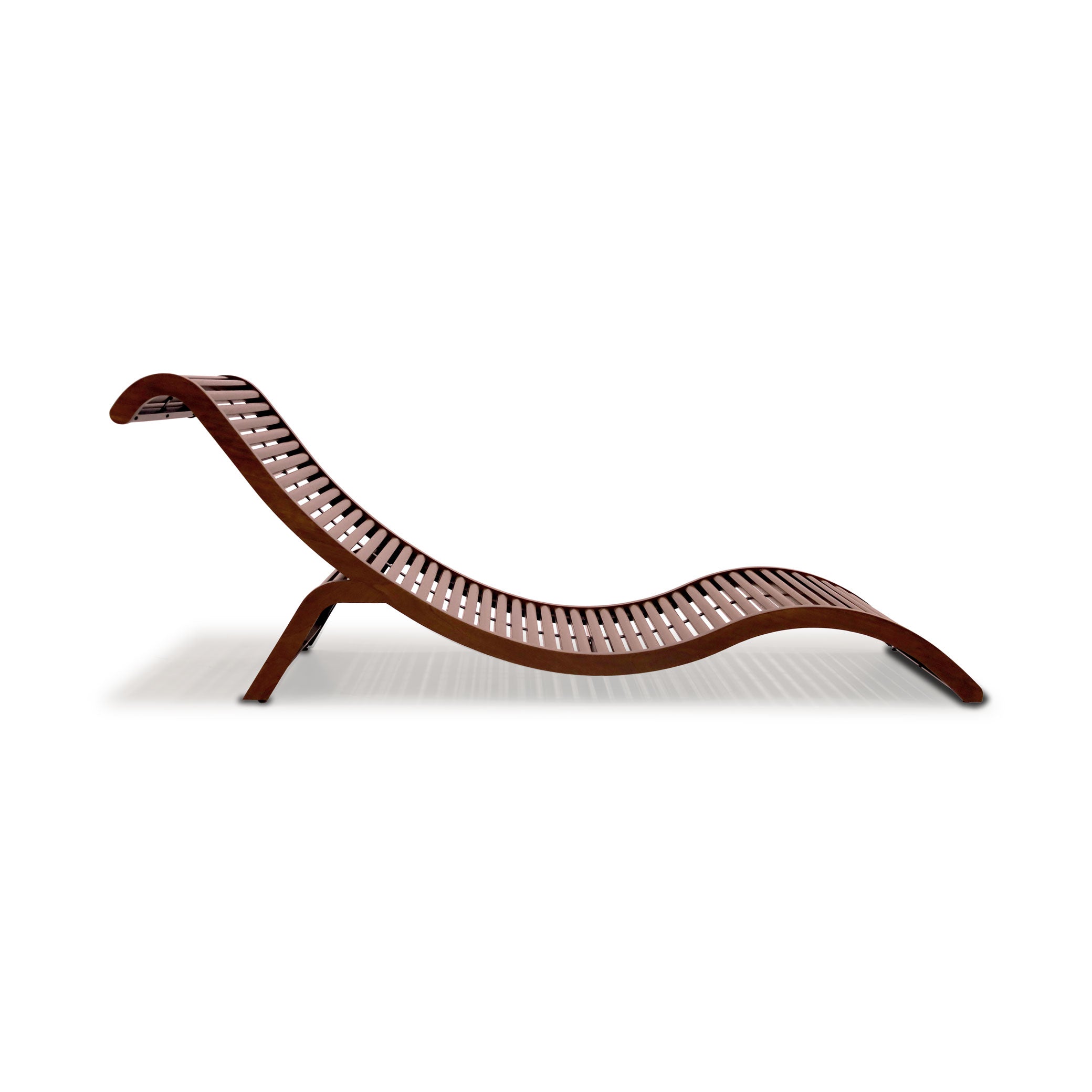 Découvrez lélégance de Humble Nature avec la chaise longue Horizon, dotée dun design élégant en forme de vague en bois foncé. Sa silhouette courbée et sa construction à lattes imitent les chaises longues classiques, soutenues par des pieds robustes pour un style minimaliste chic.