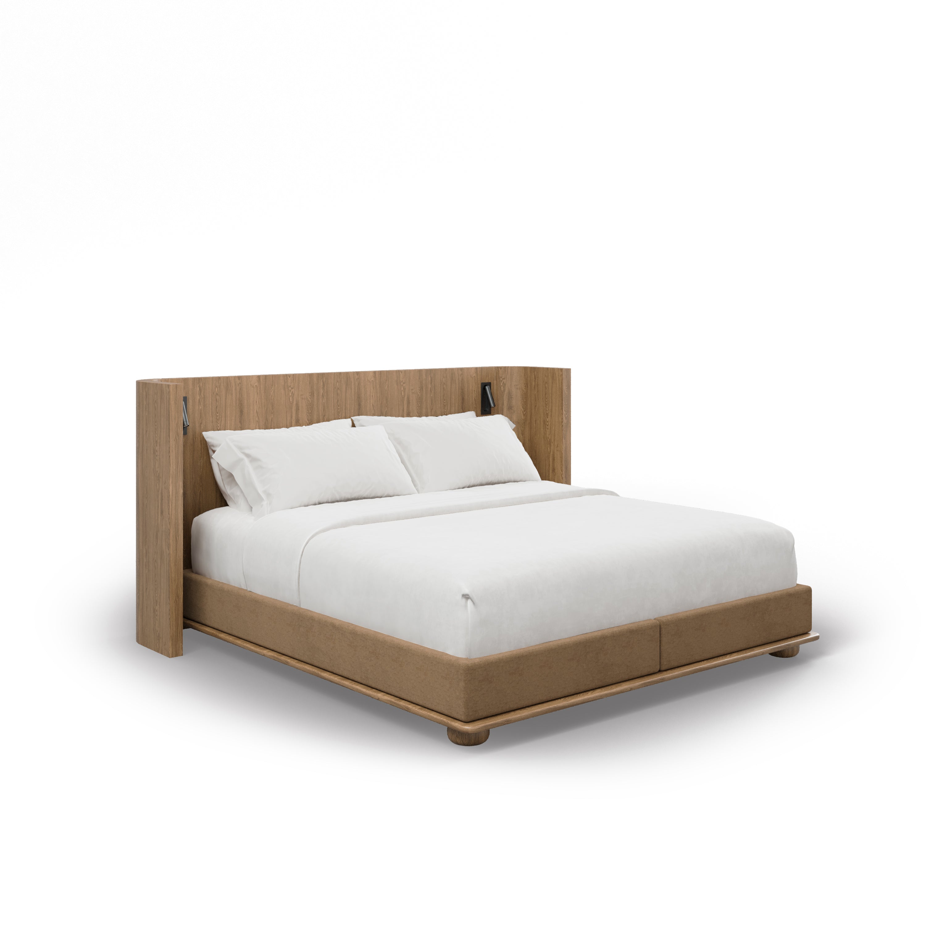 Le Lit Essence | Authentik de Humble Nature Design présente un cadre et une tête de lit en bois massif de chêne rouge, une literie blanche avec deux oreillers et des lampes de lecture intégrées pour une esthétique raffinée sur un fond blanc uni.