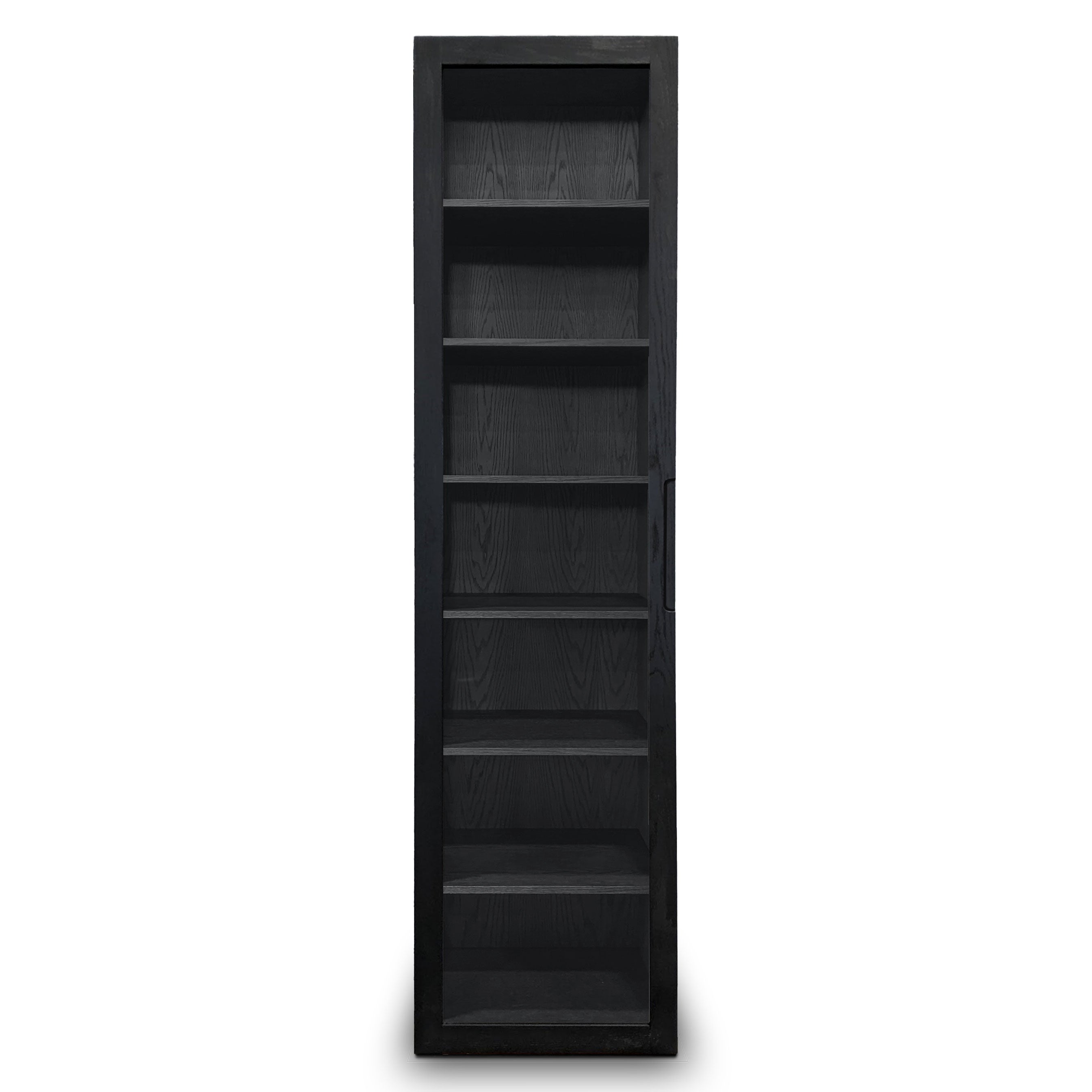 Une grande bibliothèque noire à sept étagères vides, vue de face sur fond blanc, respire lélégance épurée de notre collection Humble Nature : Armoire simple fini onyx | porte verre.