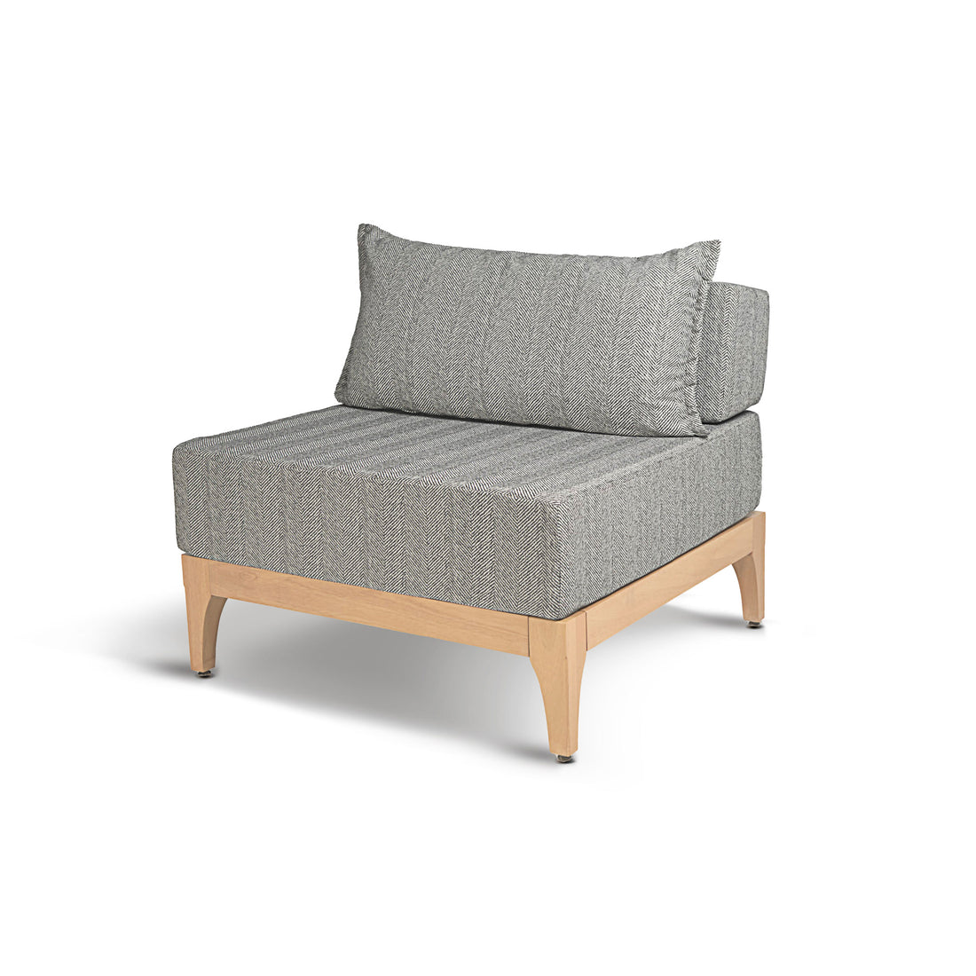 Chaise sans accoudoirs rembourrée grise nommée Canapé extérieur en bois naturel Vivere GRAPHITE par Humble Nature, dotée de pieds en bois et dun dossier rembourré en tissus de haute qualité, sur fond blanc uni.