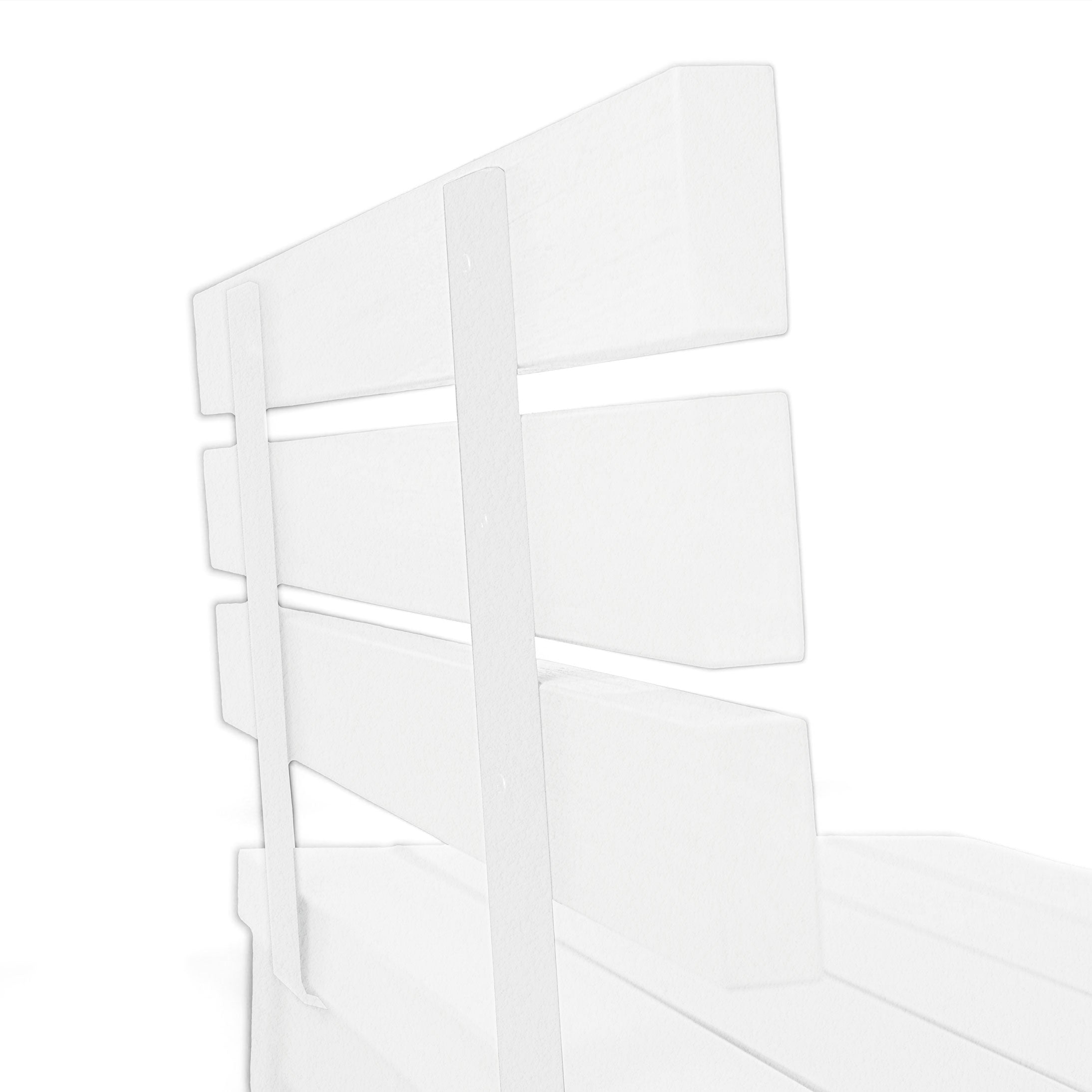 Une image minimaliste du Banc extérieur avec dossier en aluminium Vivere de Humble Nature, en blanc. Le banc repose sur un fond blanc pur, créant une ambiance abstraite et éthérée proche des modèles simples de bancs et chaises.