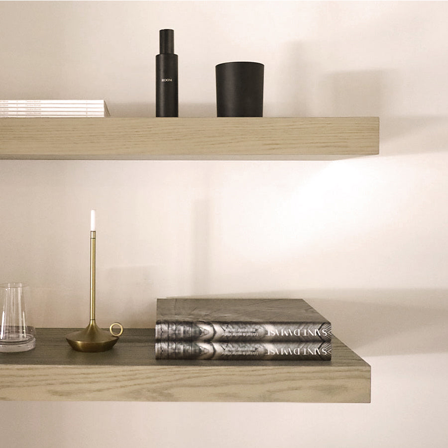 Red oak wall shelf medium | Authentik