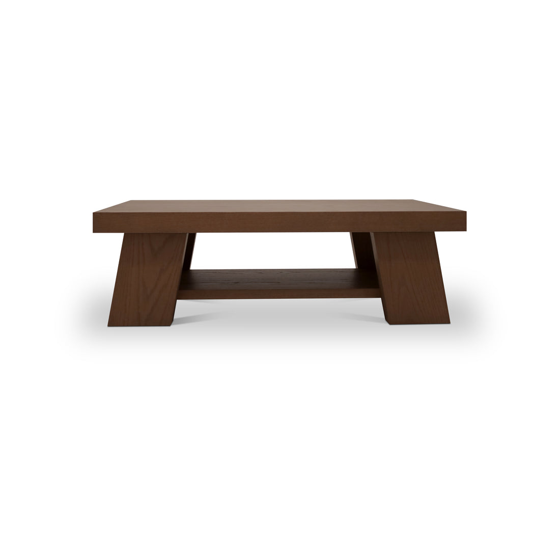 Table basse en bois, la Table basse 48 Origin | PECAN de Humble Nature, présente un plateau carré au design minimaliste. Elle comprend une tablette inférieure et des pieds légèrement inclinés témoignant dun savoir-faire exceptionnel, sur fond blanc uni.