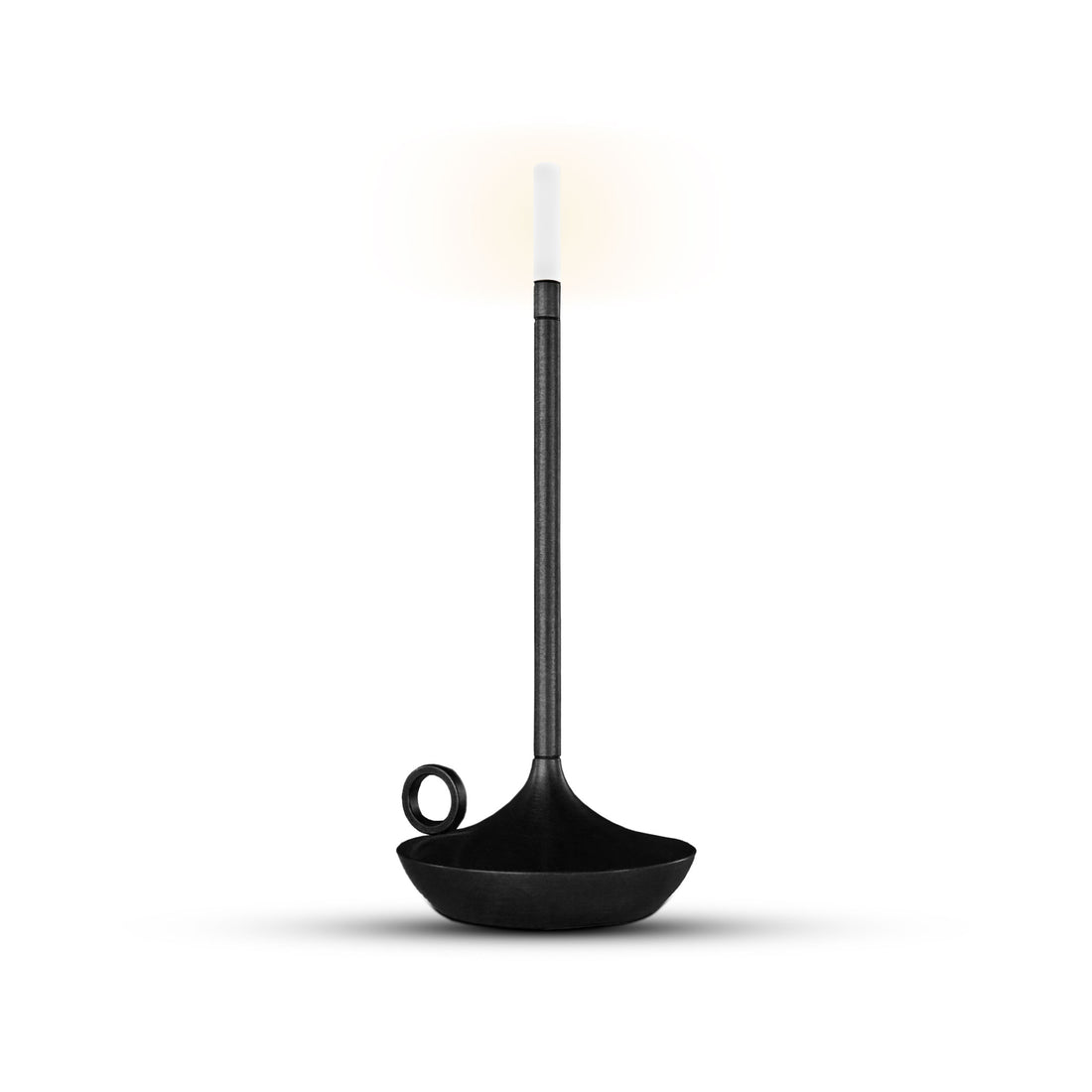 La Lampe extérieure &amp; intérieure │ ONYX de Humble Nature est une lampe chandelier noire moderne et minimaliste dotée d&