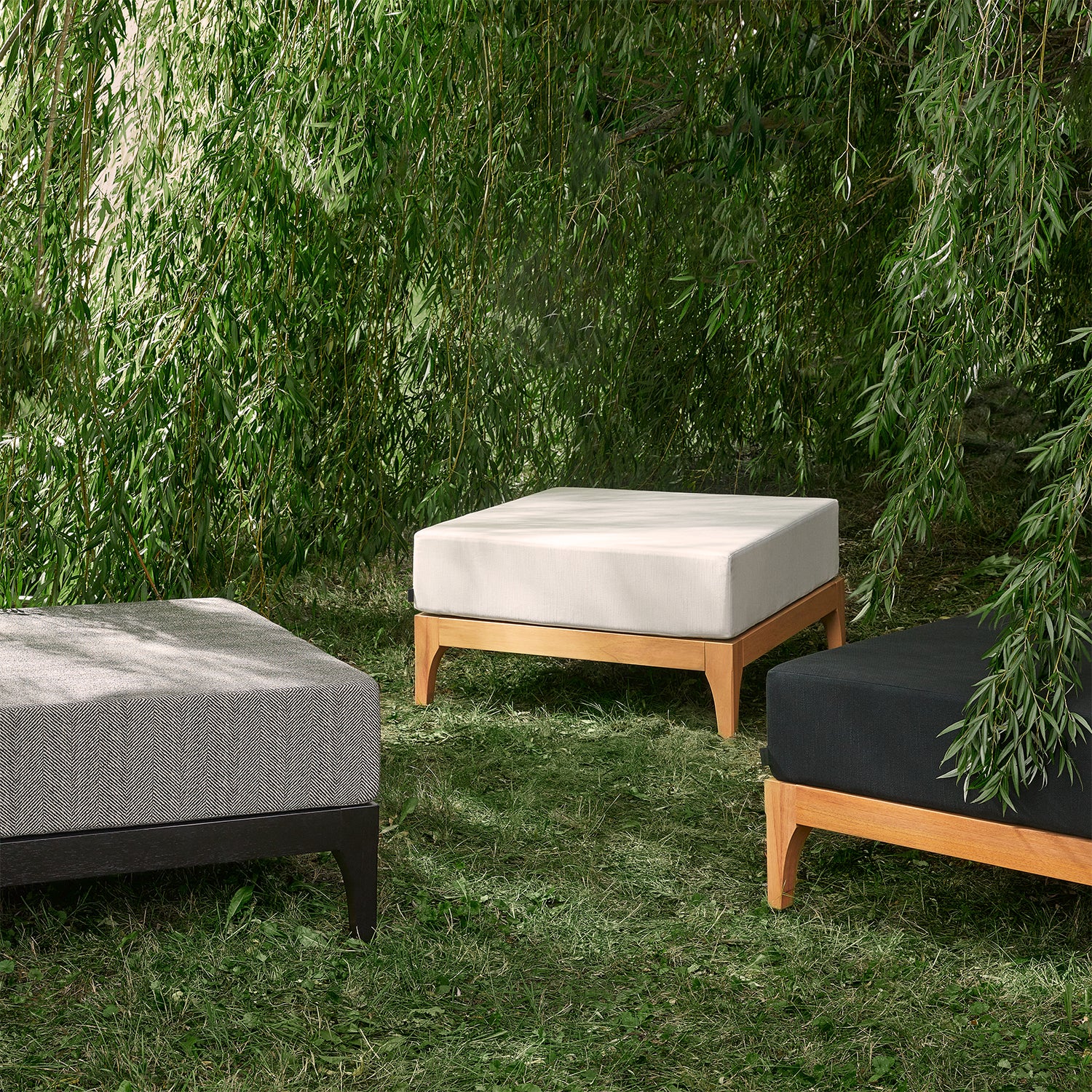 Vivere black wood outdoor ottoman | Black