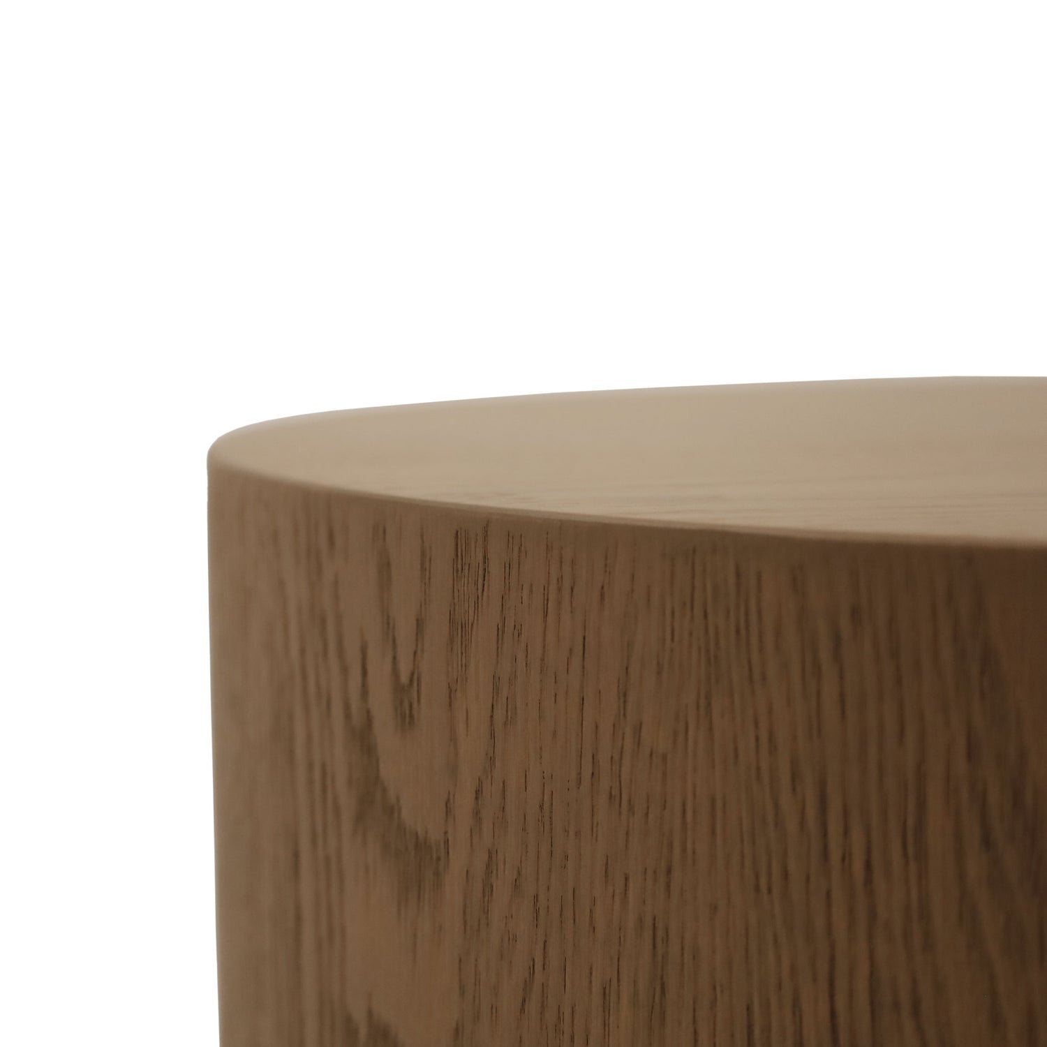 Round plinth side table 16 | Saddle