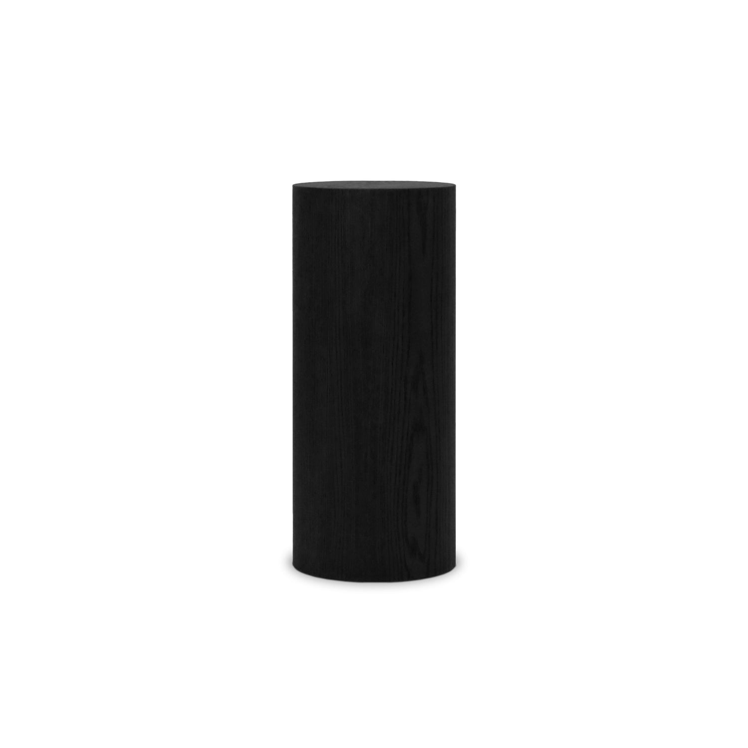 Round plinth side table 28 | Onyx