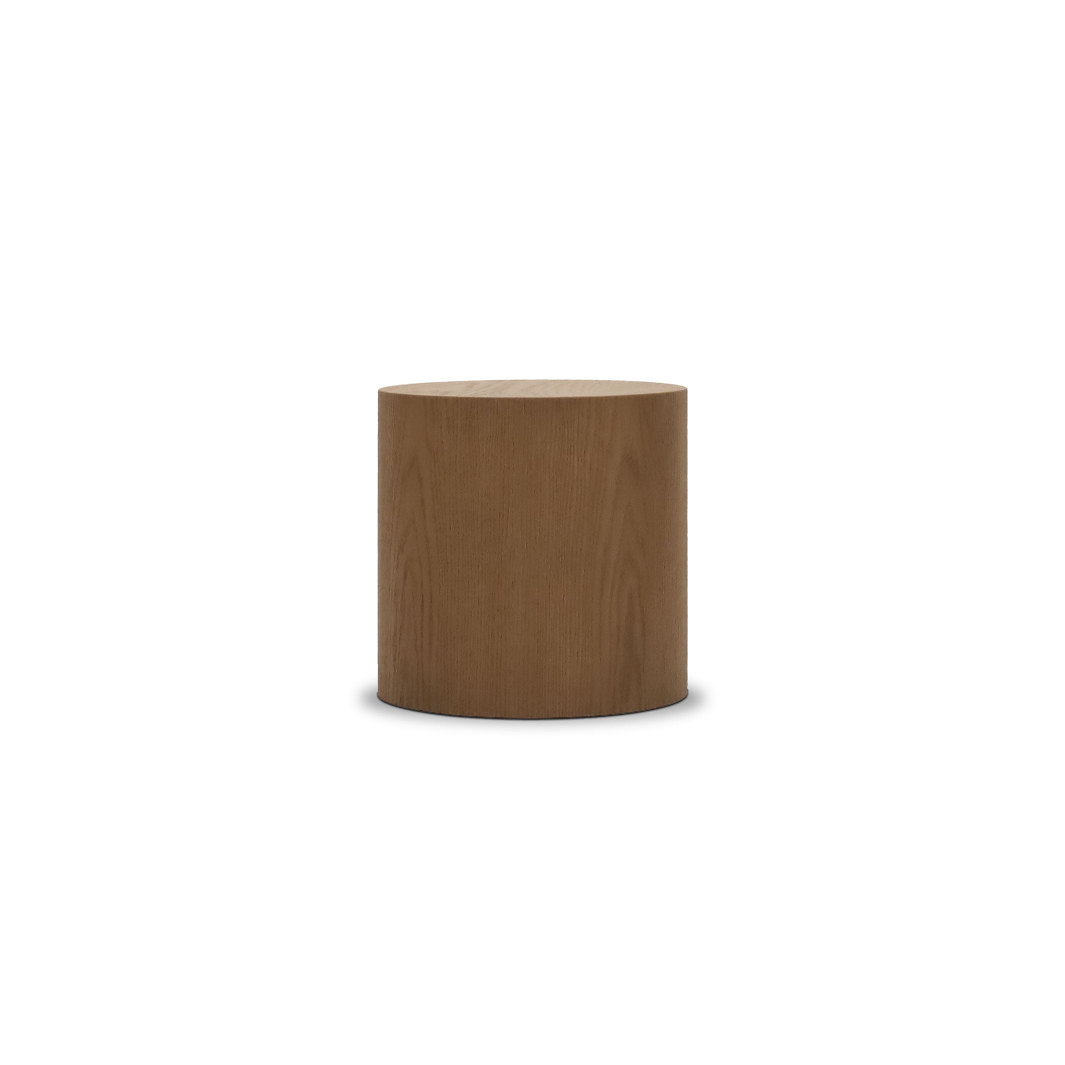 Round plinth side table 16 | Saddle