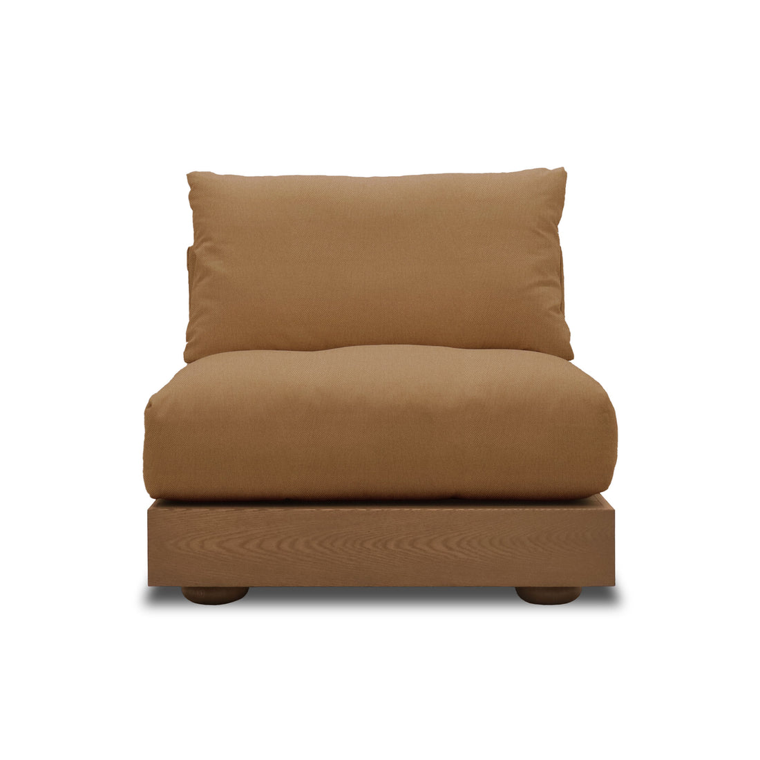 Le canapé simple Essence | Saddle de Humble Nature est un fauteuil simple marron avec un coussin et un dossier moelleux, doté dune base en bois avec des pieds ronds. Son tissu doux offre à la fois confort et élégance, parfait pour tout salon.