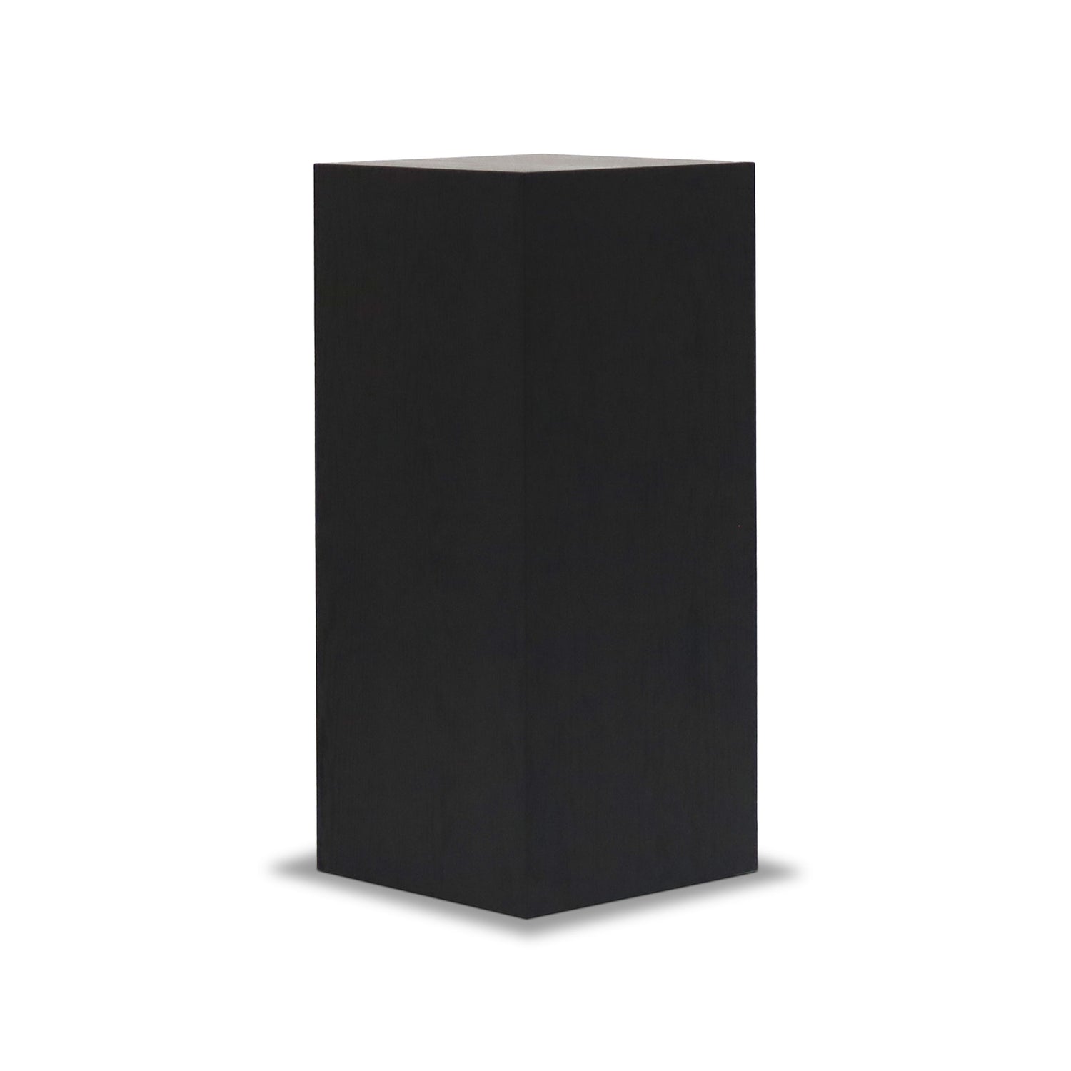 Square plinth side table 41 | Onyx