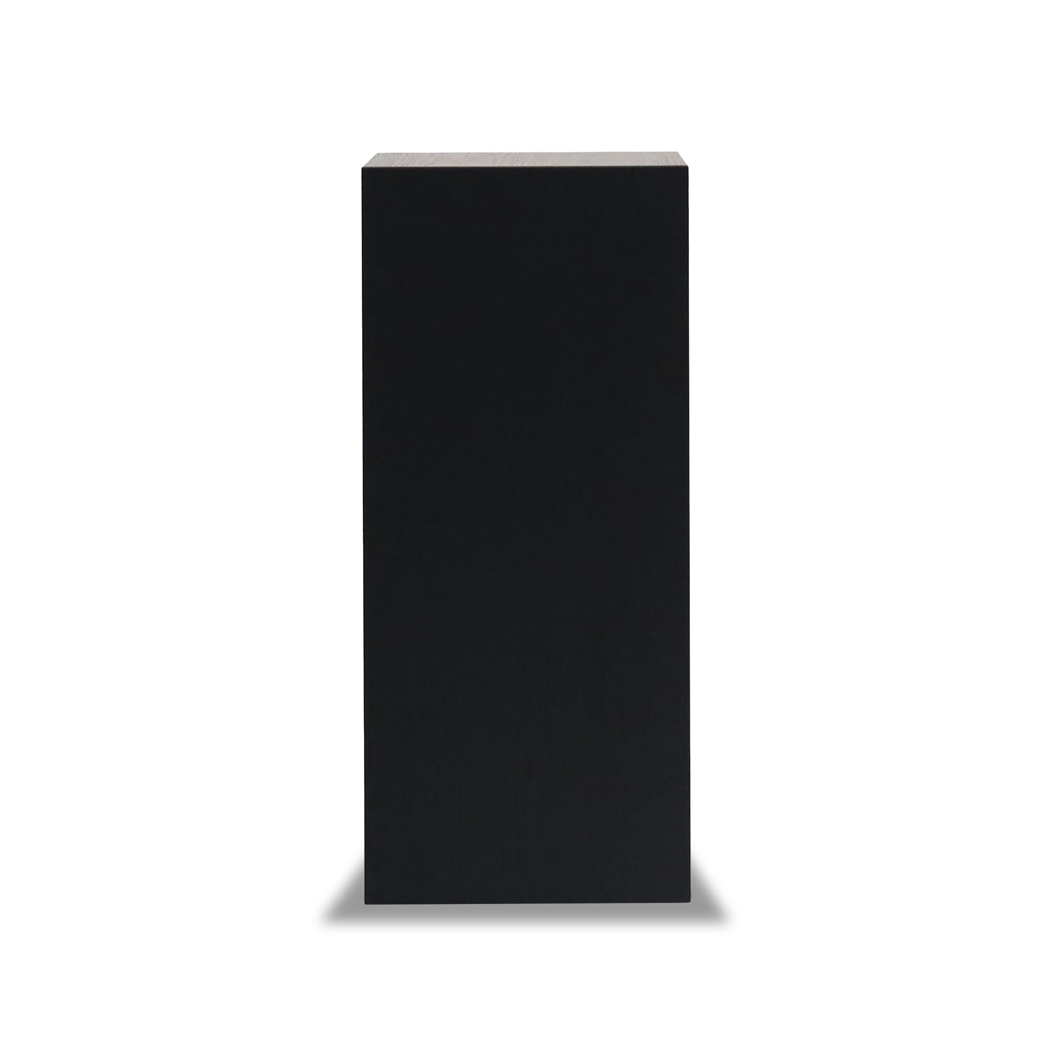 Square plinth side table 41 | Onyx