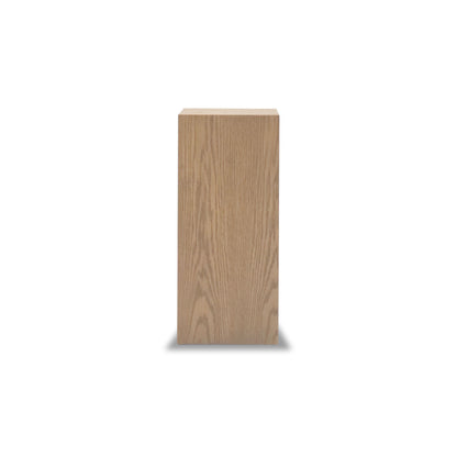 Square plinth side table 28 | Authentik