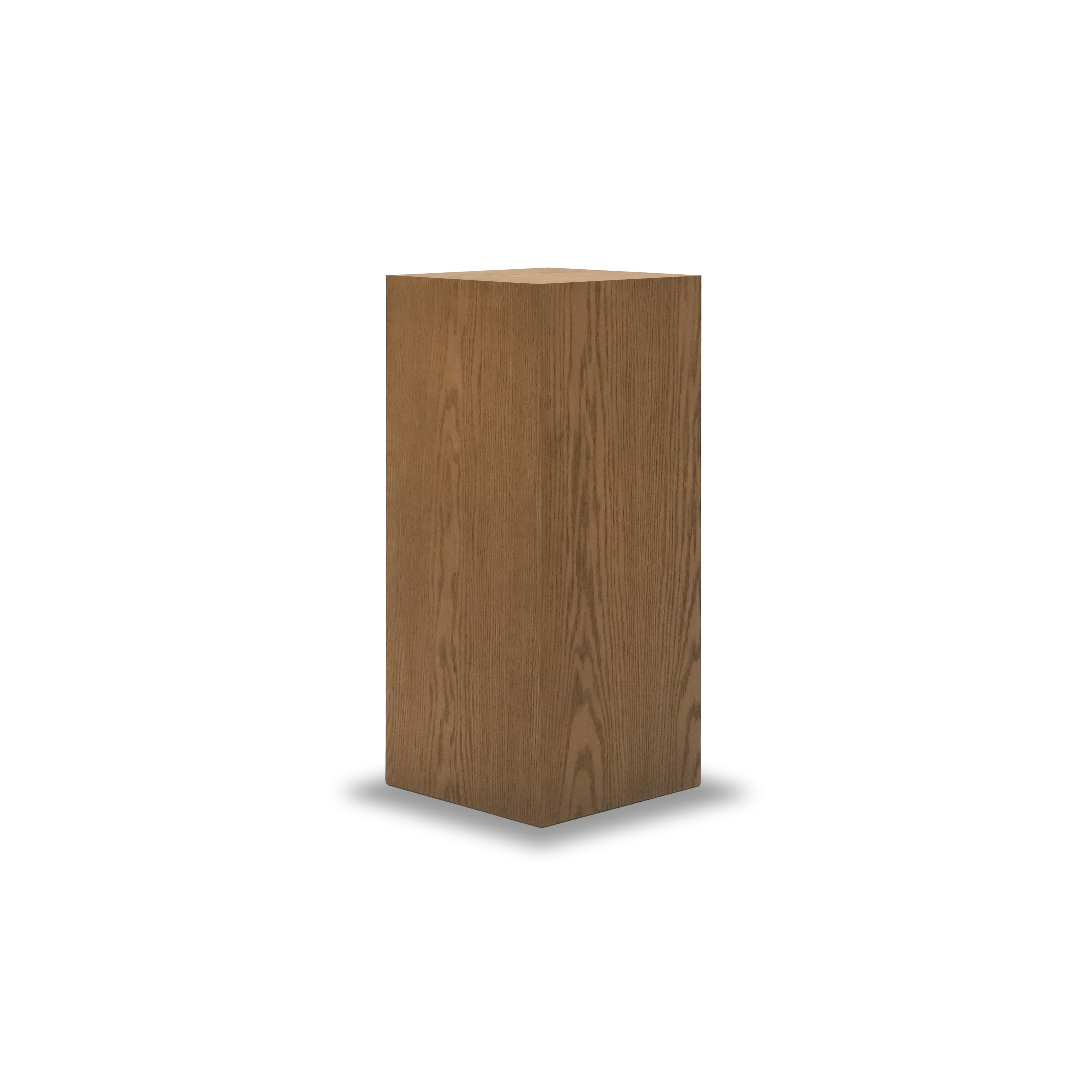 Square plinth side table 28 | Saddle