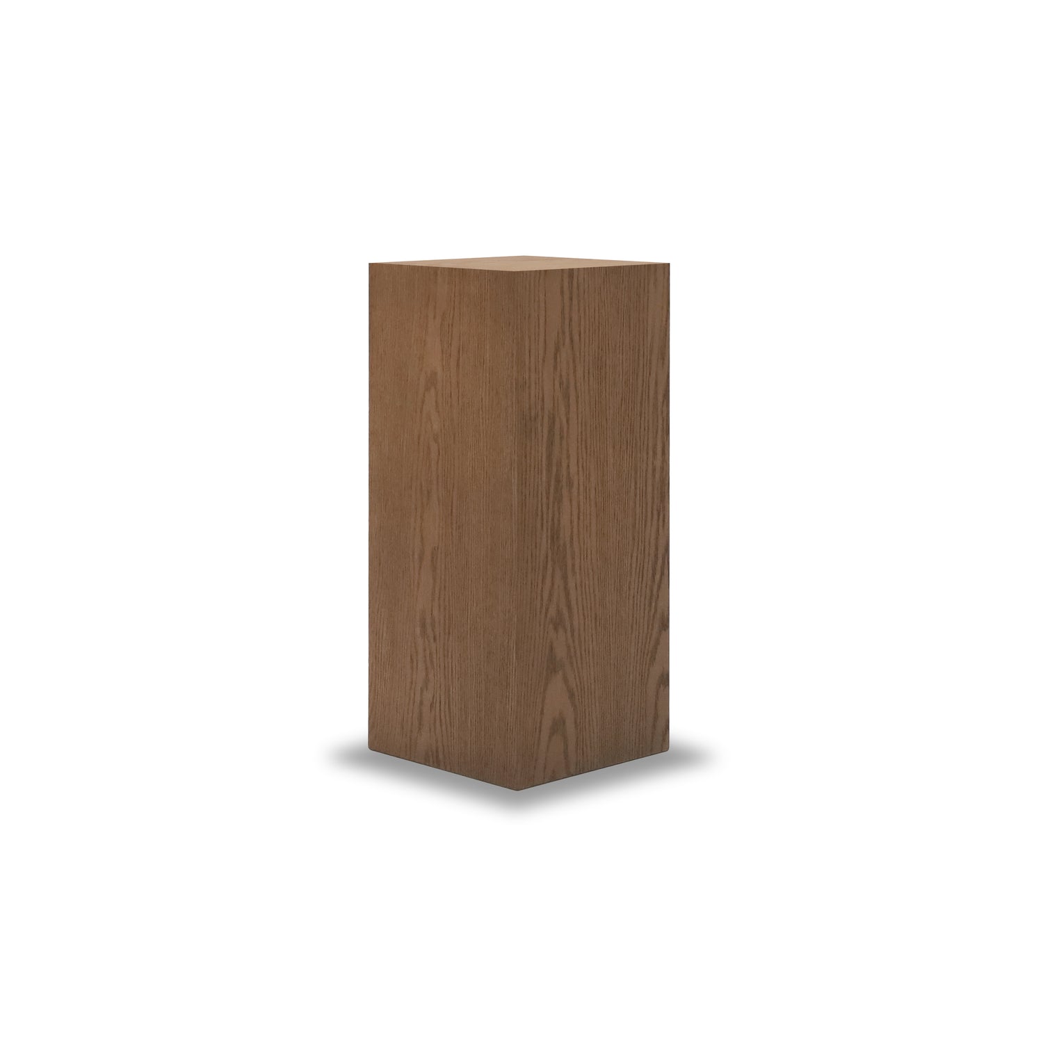 Square plinth side table 28 essence | Saddle