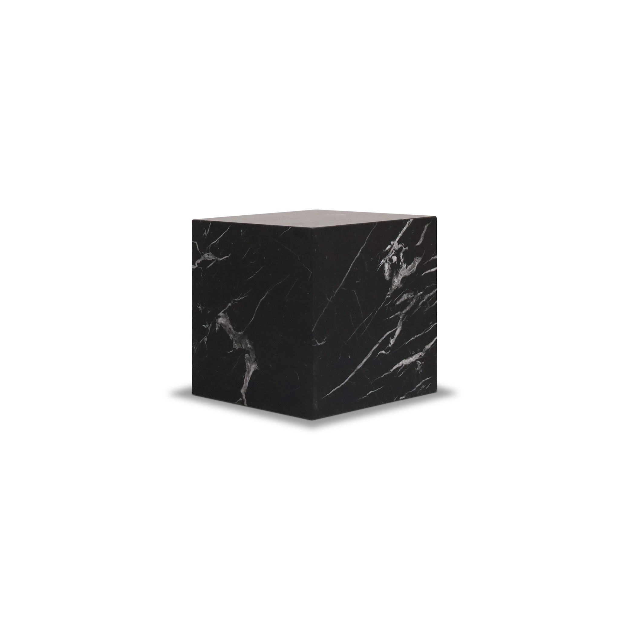 Square plinth side table 16 | Black marquina marble