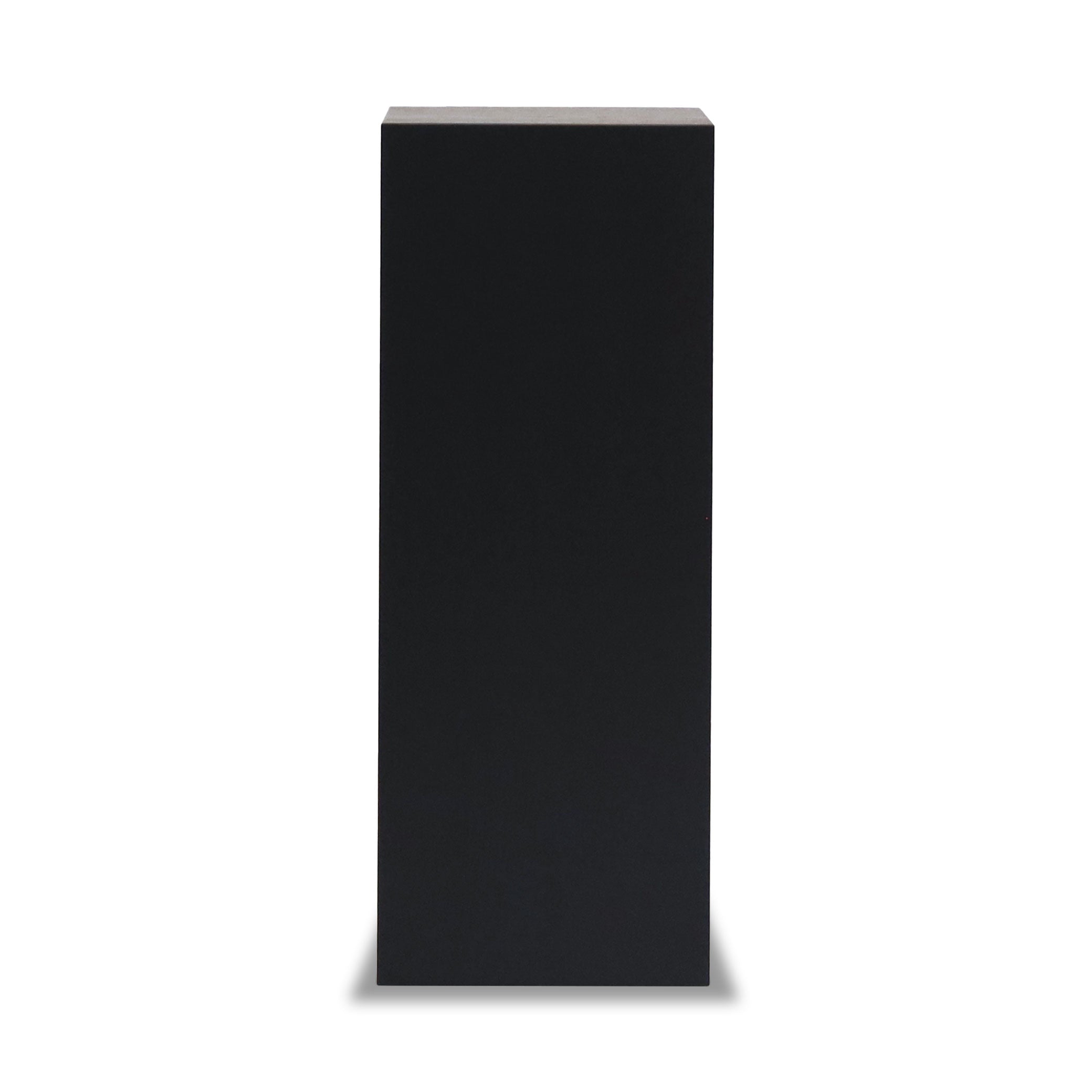 Square plinth side table 47 | Onyx