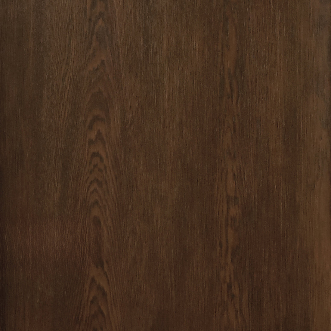 La Porte Pure en chêne rouge placage brossé sur dosse de Humble Nature présente une texture de grain de bois foncé avec de riches teintes brunes, mettant en valeur des motifs naturels et des lignes verticales sur toute la surface. Le design accentue l&